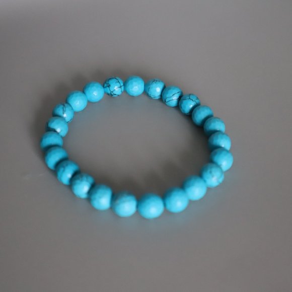 Howlite Turquoise Stretch Bracelet - Picture 1 of 9